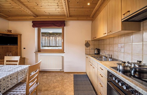 La Valle Apartment | Idyllic Apartment "Confolia 3" with Mountain View, Garden & Wi-Fi