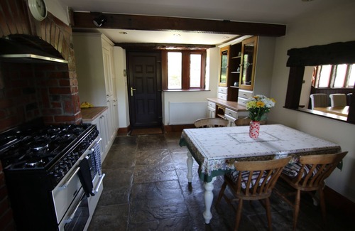 Ainley Top Cottage | Idyllic cottage in Slaithwaite, stunning views, heart of the countryside