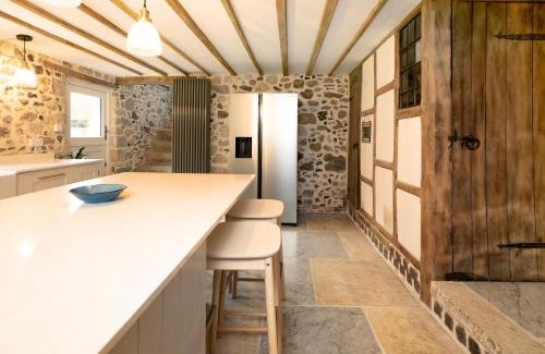 Branscombe House | Idyllic country house & organic swim pond