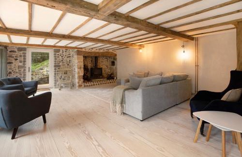 Branscombe House | Idyllic country house & organic swim pond