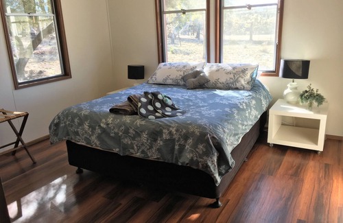 Manildra Other | Idyllic Farm Cottage with Outdoor Bath Under the Stars