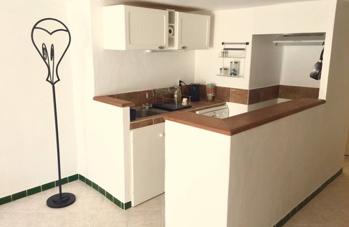 Roussillon Apartment | Idyllic!