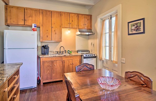 Houma Cottage | Idyllic Houma Vacation Rental on Shared Pond!