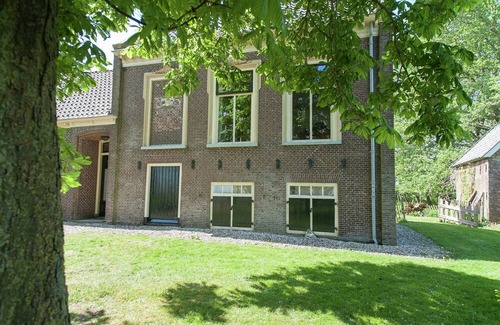 Easterlittens House | Idyllic Rural Home with Bikes