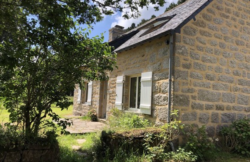 Kergouric House | Idyllic setting, house 2.5 km from Port-Manech beach