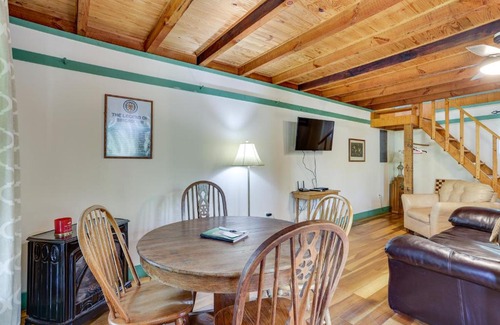 Taswell House | Idyllic Southern Indiana Cabin Near Patoka Lake!