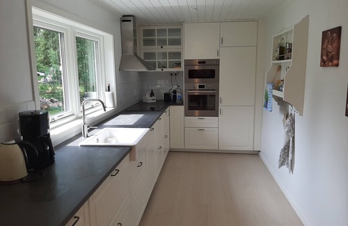 Falun House | Idyllic Swedish house in a fantastic location on its own beach