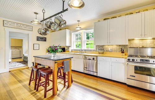 Lyndon Center House | Idyllic Vermont Farmhouse: Mtn Views on 200 Acres!