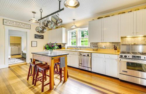 Lyndon Center House | Idyllic Vermont Farmhouse Mtn Views on 200 Acres!