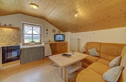 Wegscheid Apartment | Idyllisch gelegene 40 qm Dachgeschoss Wohnung
