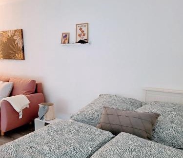 Nordost Apartment | Idyllische Stadtrand-FeWo