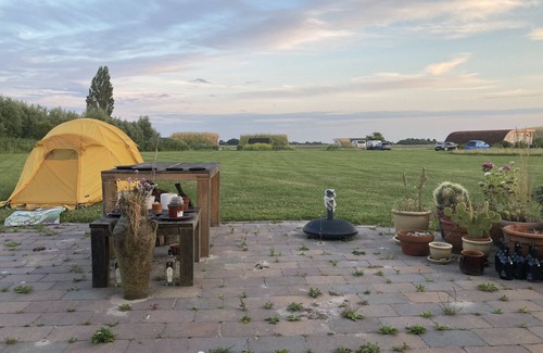 Warfhuizen House | If you want the quiet. For writing or study. With a view and comfort.