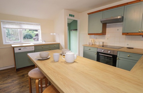 Llanllyfni Cottage | IGAMOGAM, pet friendly, character holiday cottage in Penygroes