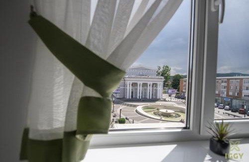 Hunedoara Apartment | Iggy Luxury Central Apartment