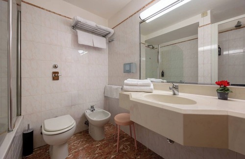 Trezzano sul Naviglio Hotel | IH Hotels Milano Eur Trezzano sul Naviglio