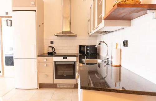 Ylamylly Apartment | Ihastuttava, vanha Jugend talo Joensuun sydämessä