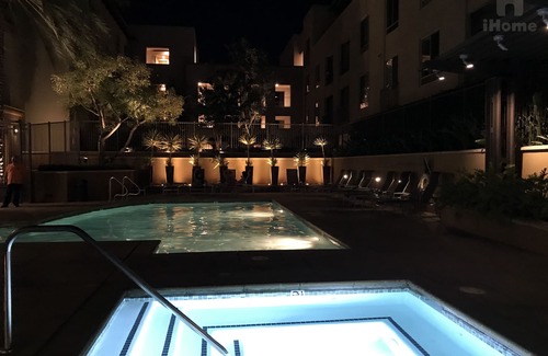 Pasadena Apartment | iHome Spacious Apartment in Old Town Pasadena 15