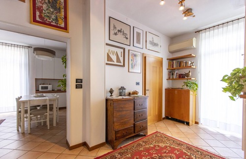 Est Apartment | Il Balcone di Aurora