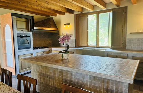 Castellaro Lagusello Villa | Il Borgo fra i laghi