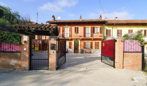 Santo Stefano Roero House | Il Casale Del Roero