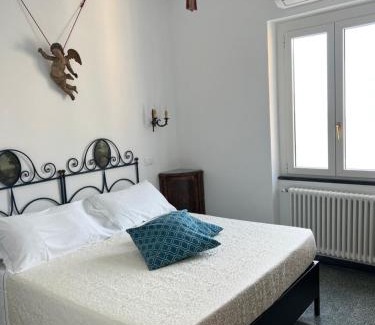 Vernazza House | Il Conventino delle Cinque Terre - Sea View - AC&WiFi - Vernazzarentals