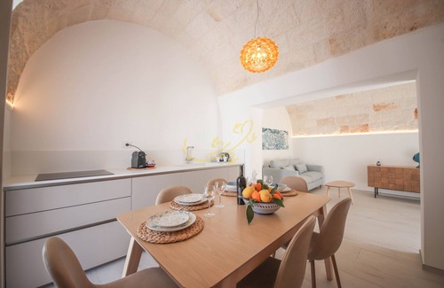 Polignano a Mare Apartment | Il Gelso Bianco, luxury apartment, with sea view terrace and private pool