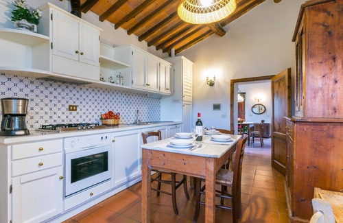 Pergine Valdarno House | Il Laghetto by Interhome