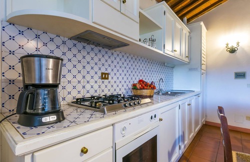 Pergine Valdarno House | Il Laghetto by Interhome