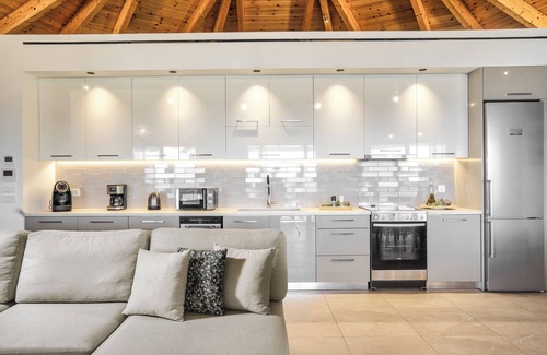 Skinaria Villa | Il Sogno di Zante Luxury villa by the sea.