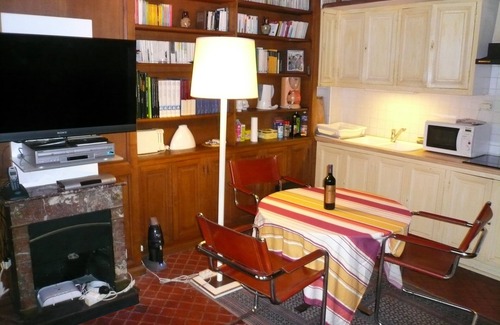 Les Iles Apartment | ILE SAINT-LOUIS - Exclusive location with airport pick-up service [on demand]