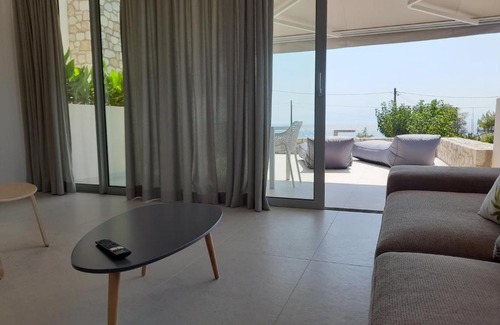 Elea Apartment | ILIOS H&E house