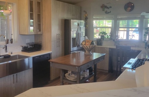 Mount Helix House | Im a traveling Grandmother, out traveling to visit my kids and grandkids.