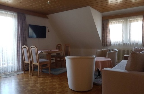 Baiersbronn Apartment | Im Nationalpark Schwarzwald ,gästehaus Central Ferienwohnung 65qm mit Balkon