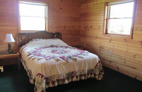 Somerdale Cabin | Imagine Family/Farm/Fun -Kids Outdoor Adventures, Hiking, Fishing, BonFire, Cows