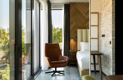 Kralingen-Crooswijk Hotel | Immerse in Comfort at Modern Room by Rotterdam City Center Near Maritime Museum