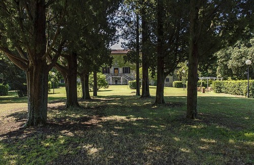 Lastra a Signa Villa | Immersed in the Heart of the Tuscan countryside, in the luxury of yesteryear