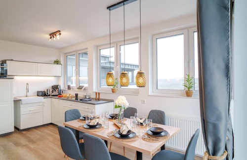 Bergneustadt Apartment | Immo-vision: Penthouse - Sauna - Jacuzzi - BBQ - See