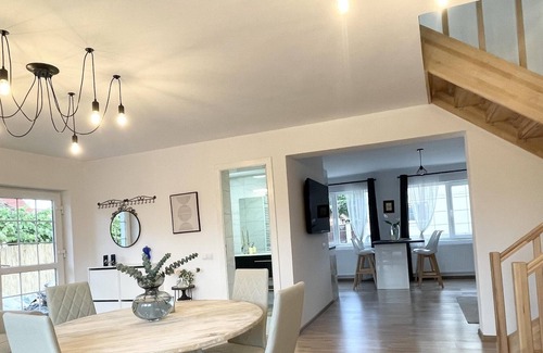 Albesti House | Impeccable 2-Bed House in Albești