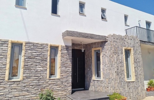 Agia Varvara Villa | Impeccable 3-bed Villa in Nicosia