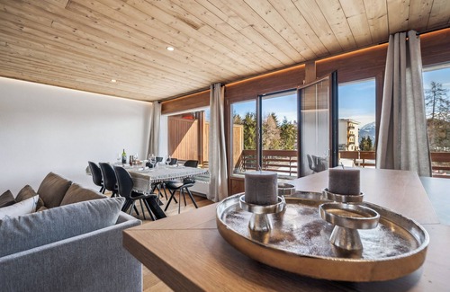 Noes Ski Chalet | Imperial by Mrs Miggins