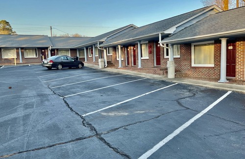 Mullins Apartment | imperial motel