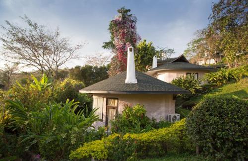 Khaem Son Resort | Imperial Phukaew Hill Resort