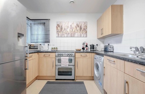 Livesey Apartment | Impressive Central London Balcony Apartment