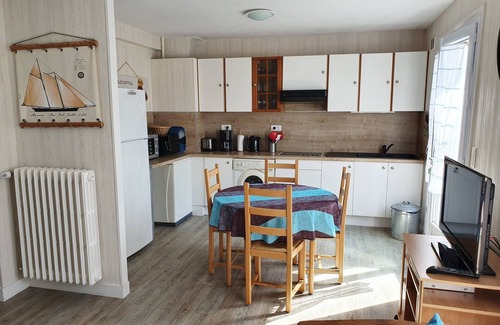 Larmor-Plage House | In a quiet village near the beaches