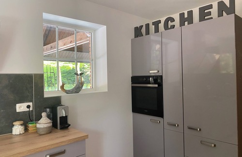 Enghien Villa | In Chardonnerets, garden level in a wooded setting 20 min from Pairi Daiza