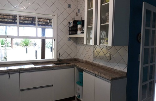 Guaratuba House | In front of the sea! WONDERFUL HOUSE WITH POOL AND LARGE GARDEN