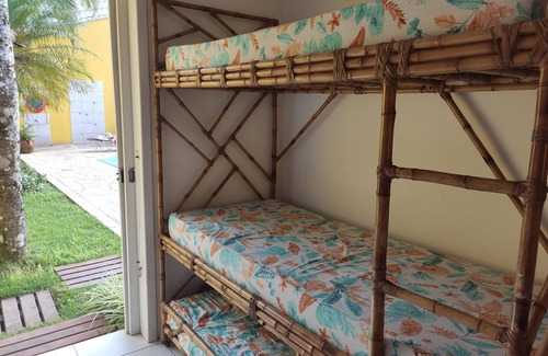 Guaratuba House | In front of the sea! WONDERFUL HOUSE WITH POOL AND LARGE GARDEN