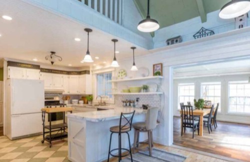 Peru House | In Maine's western mountains