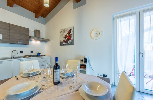 Barolo Apartment | In Piazzetta Holiday Apartments, Barolo: UNIT A