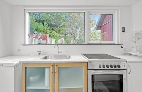 Mosevra House | In quiet surroundings near the Ho Bay lies this cozy cottage.